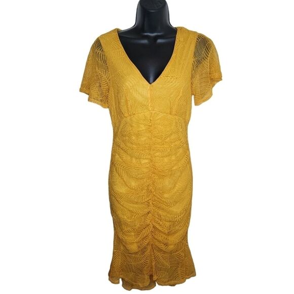Lulus Harlou Mustard Yellow Lace Ruched Bodycon Dress Size Small - Picture 3 of 11